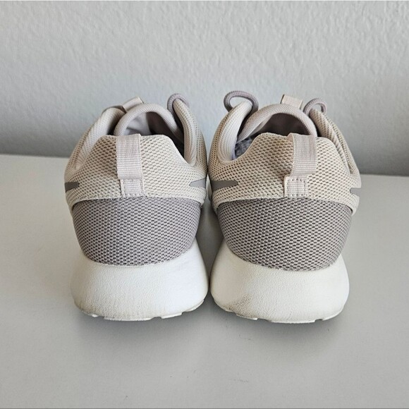 Nike | Roshe One 'Light Orewood Brown' Cream Sneaker, Womens 9.5 - Picture 6 of 8